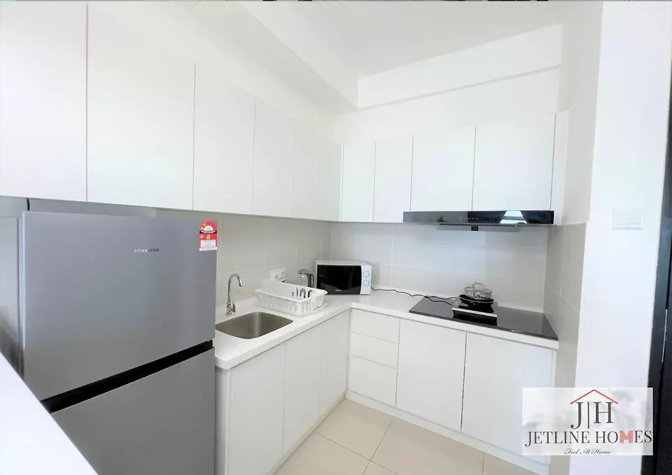 Melaka {Nova8 Suite} City-View/ 4Pax/ Wifi/Tv-Box Malacca