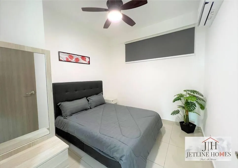 Melaka {Nova8 Suite} City-View/ 4Pax/ Wifi/Tv-Box 0*, Malacca Malaysia