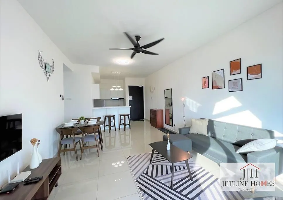 Melaka {Nova8 Suite} City-View/ 4Pax/ Wifi/Tv-Box 0*, Malacca Malaysia